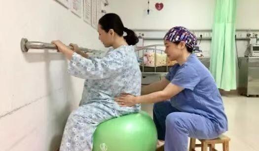 缓解产前阵痛方法,怎样缓解第一产程阵痛