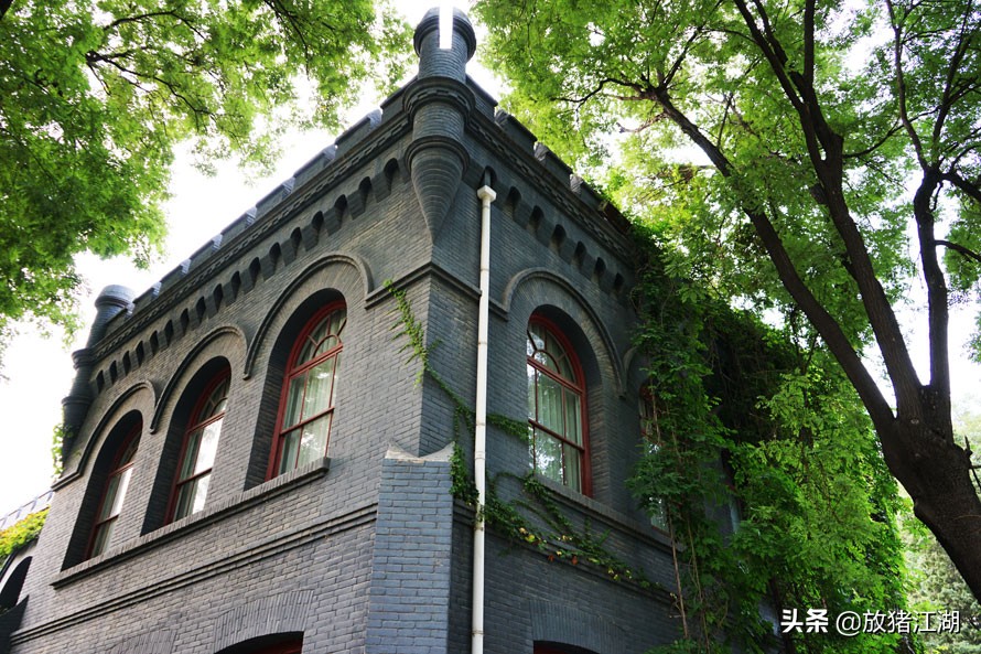 京城这座最美中学，比北大建校历史还要久远，校园风景如民国画卷