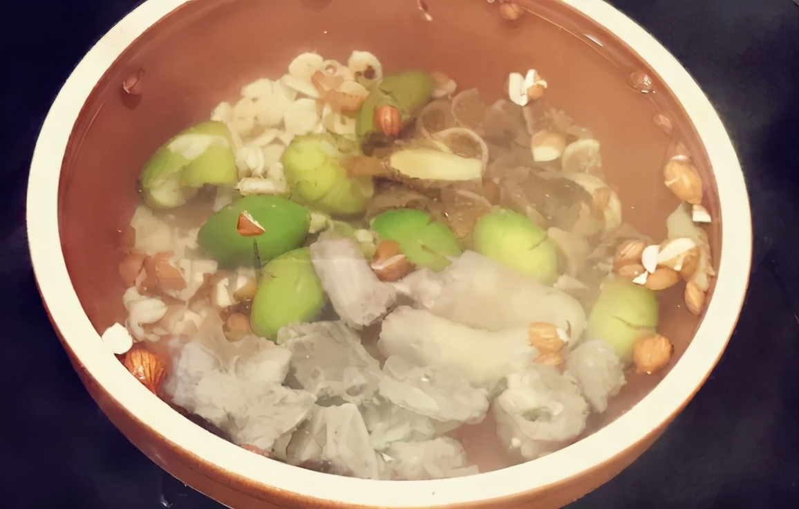 女子做的养生汤酷似病毒,女子给丈夫做形似病毒的养生汤