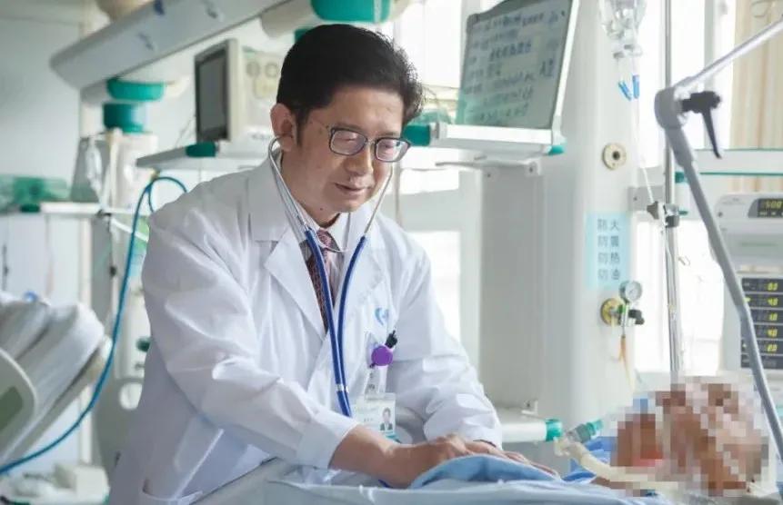 云南省五菱荣光,云南荣光集团