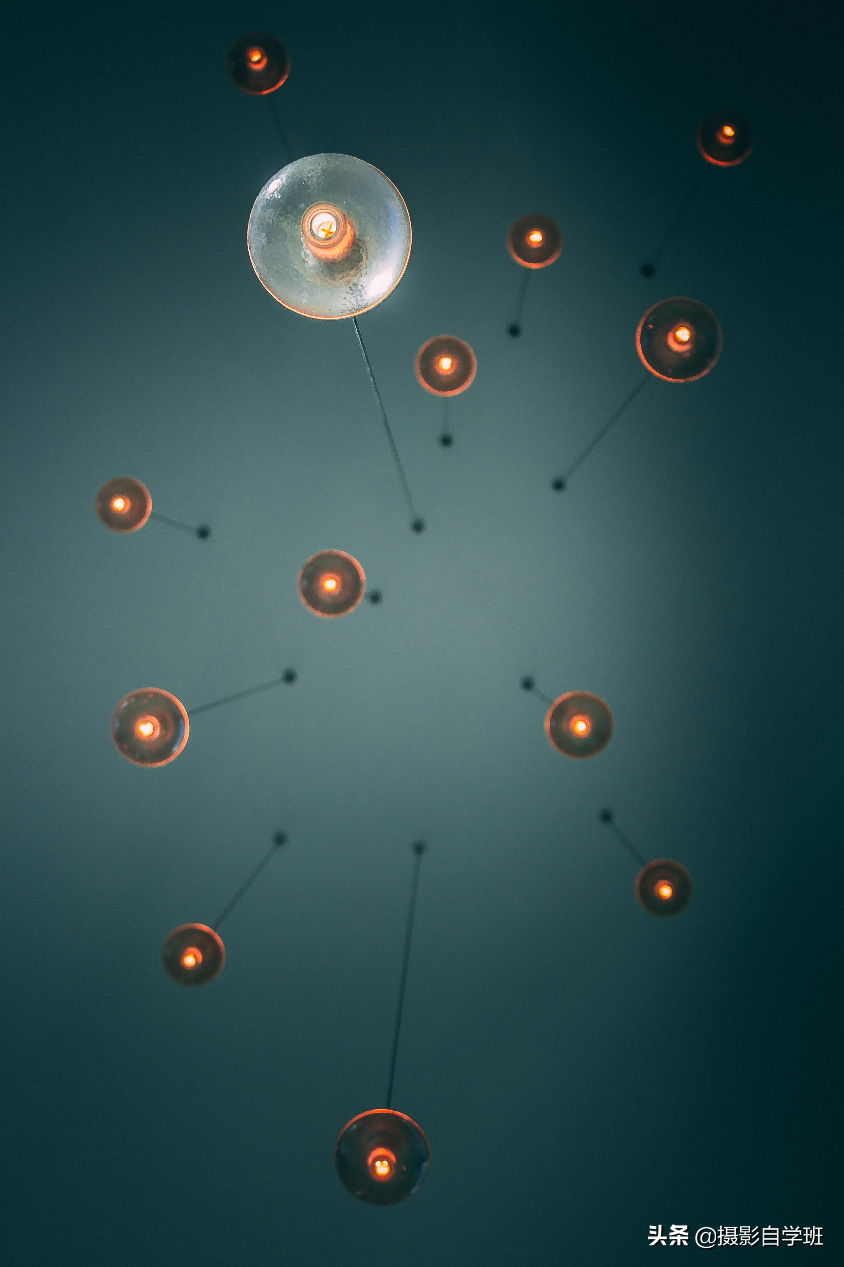 家里的灯可以变颜色,家里的灯还能这样拍