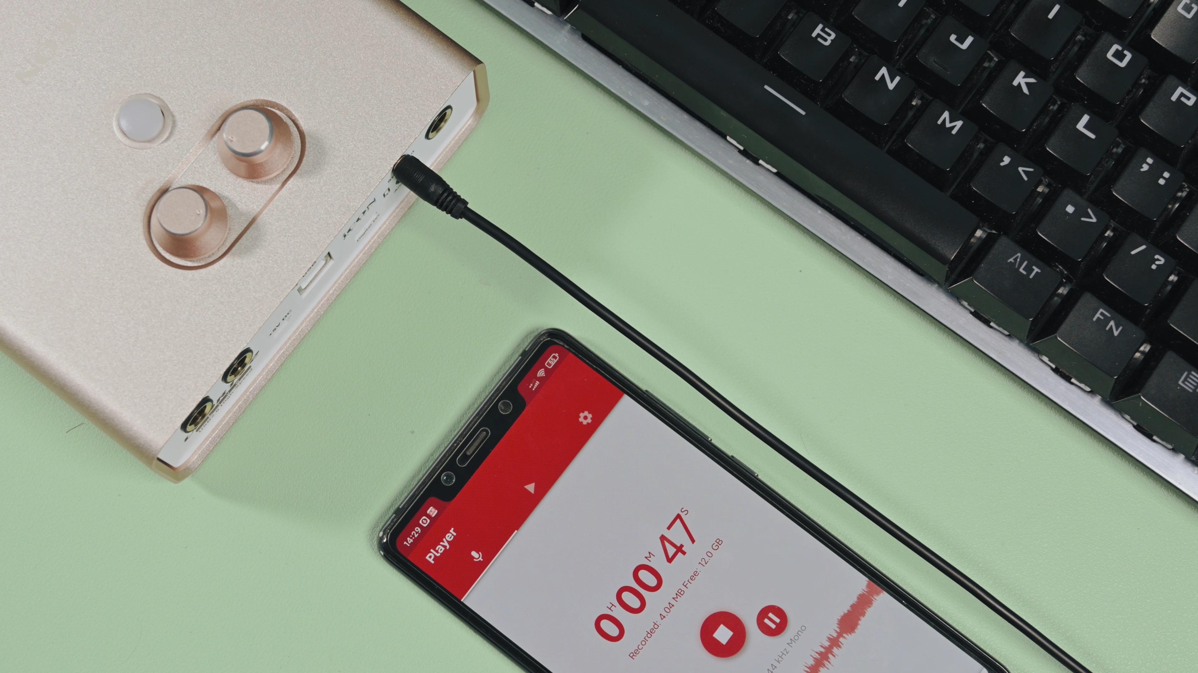 艾肯uports2live声卡怎么录歌,艾肯声卡uports2能直接连手机用吗