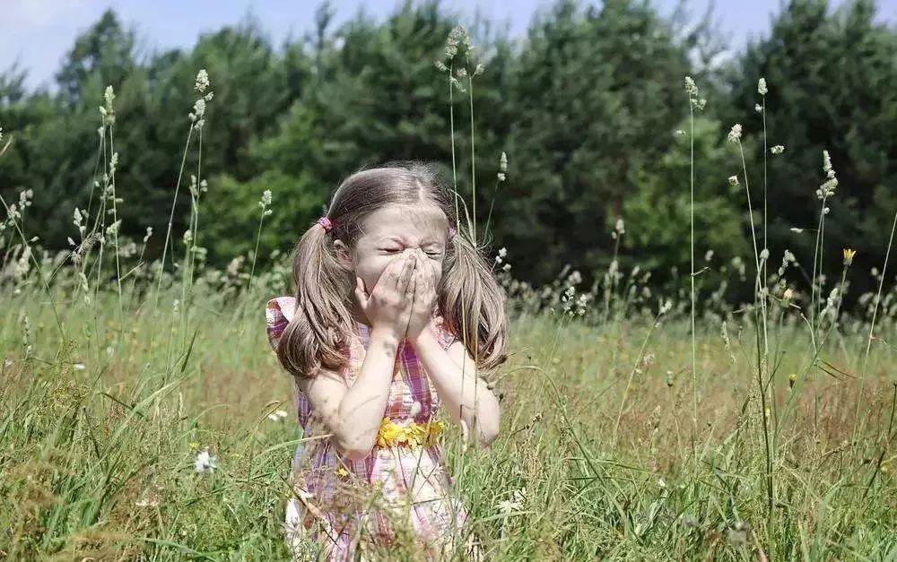 三个月宝宝便血原是虚惊一场,二月龄宝宝便血