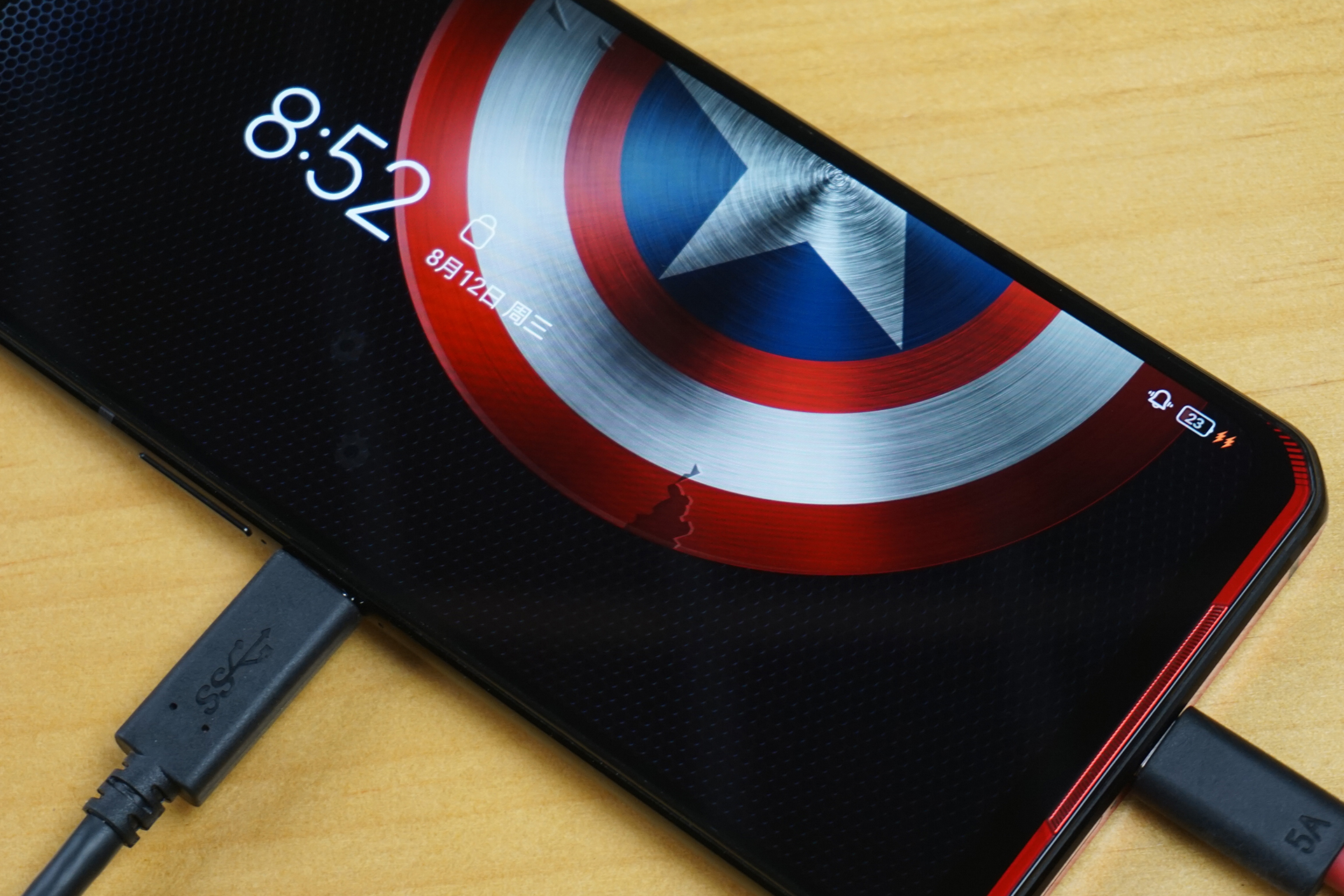 拯救者新电竞手机曝光,拯救者电竞手机一代还值得买吗