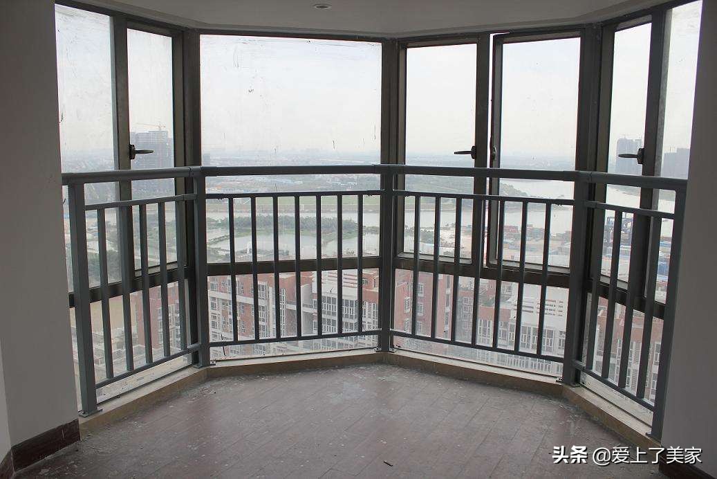 阳台铝合金护栏要不要拆除？怪自己当初不懂