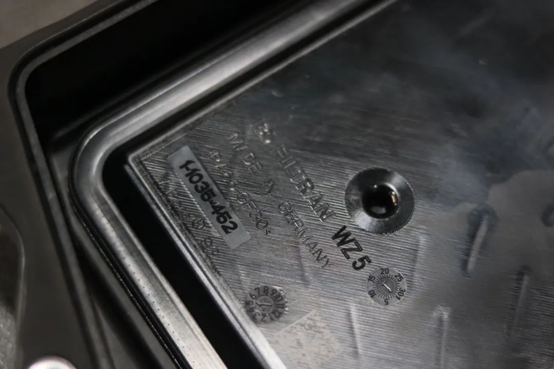 怪兽改造跑车视频,宝马f20120改装