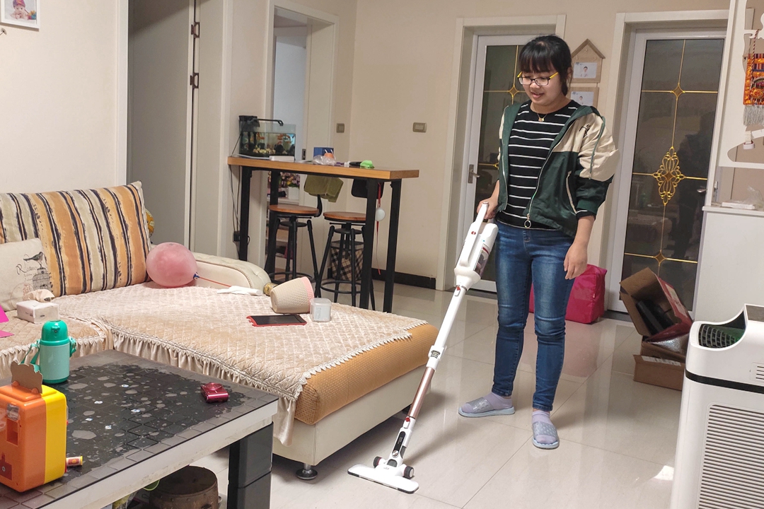 小狗T12无线吸尘器,小狗t11手持吸尘器怎么清洗