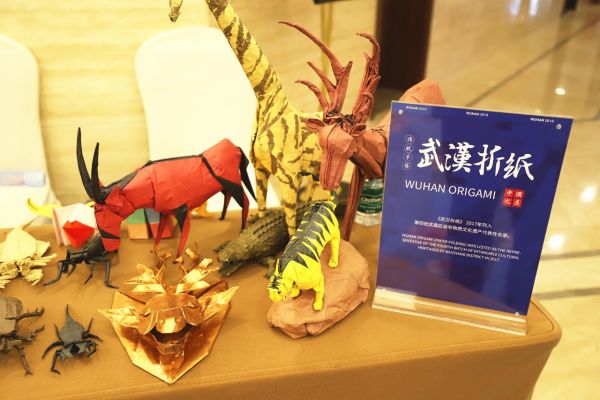 军运会世界各地军人,军运会给外国人的印象