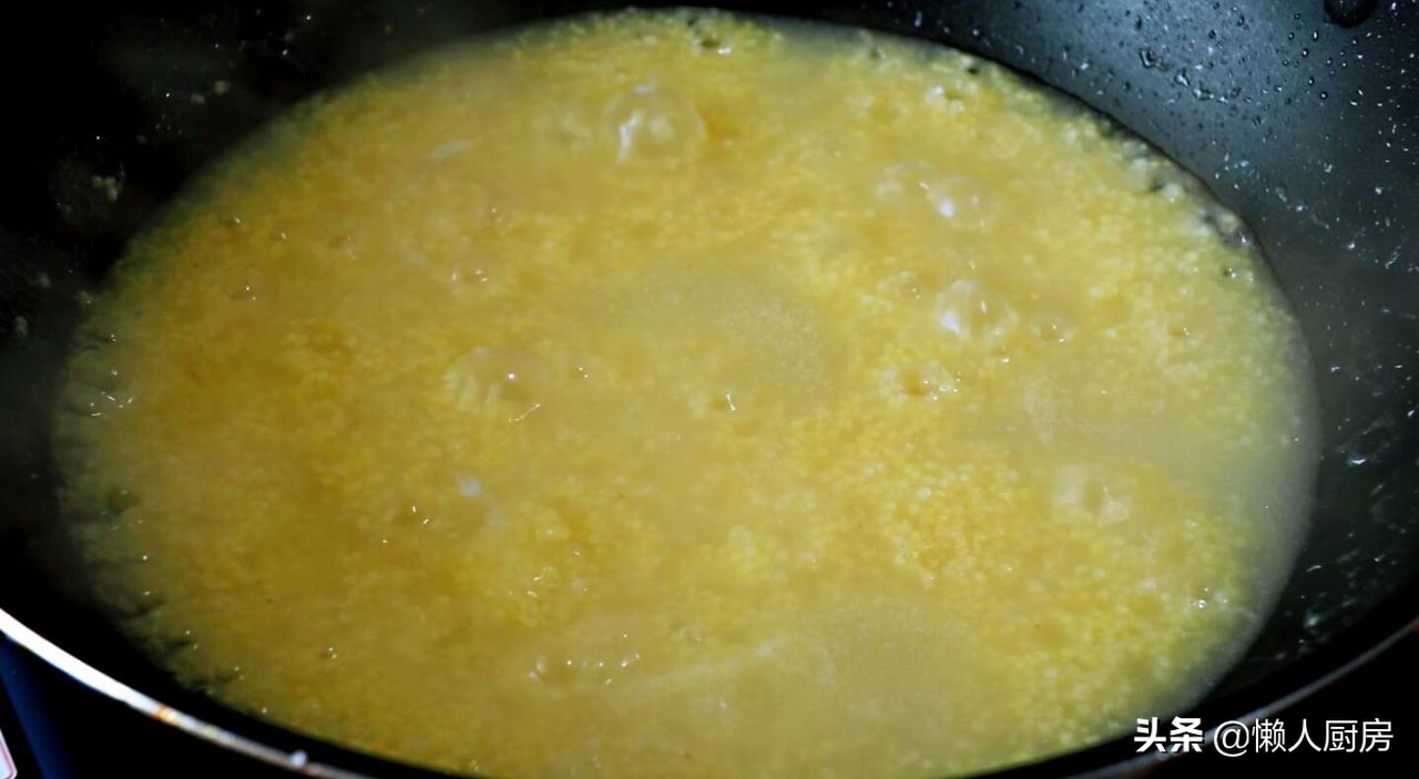 正宗海参粥小米粥几分钟可以煮好,如何用即食海参做小米海参粥