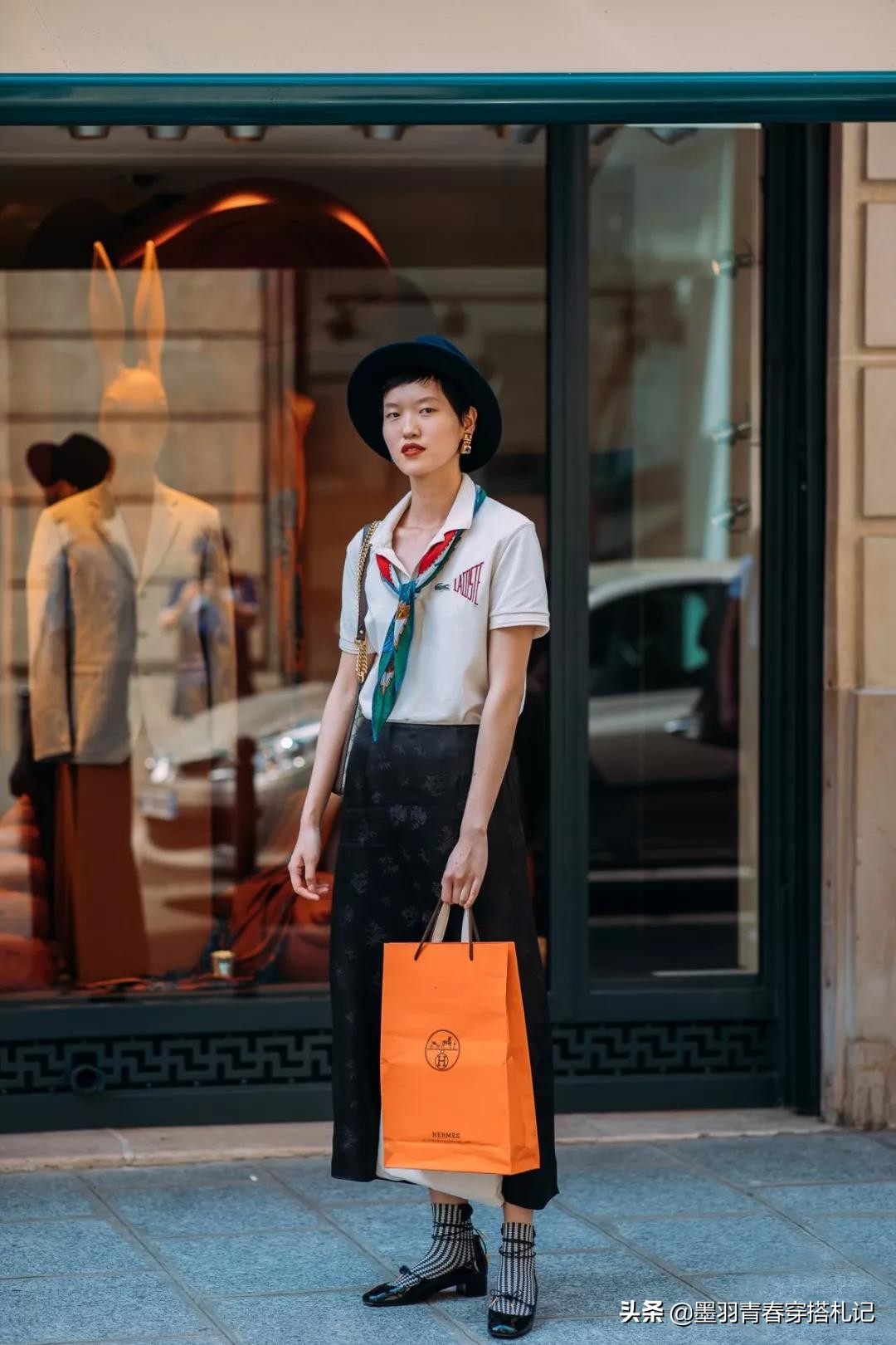 丝巾系法不包头,丝巾配无领衬衫系法