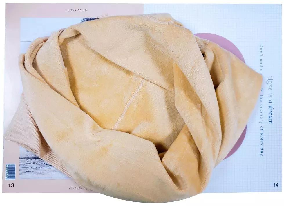 降温了！日本女星穿上了“光腿神器”，加绒保暖还时尚