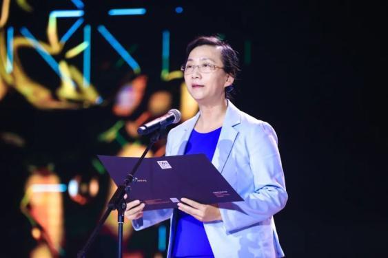 金秋十月，上海三思同时获得照明及显示屏类两项大奖