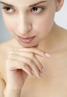 夏季精油护肤收缩毛孔光滑细致肌肤