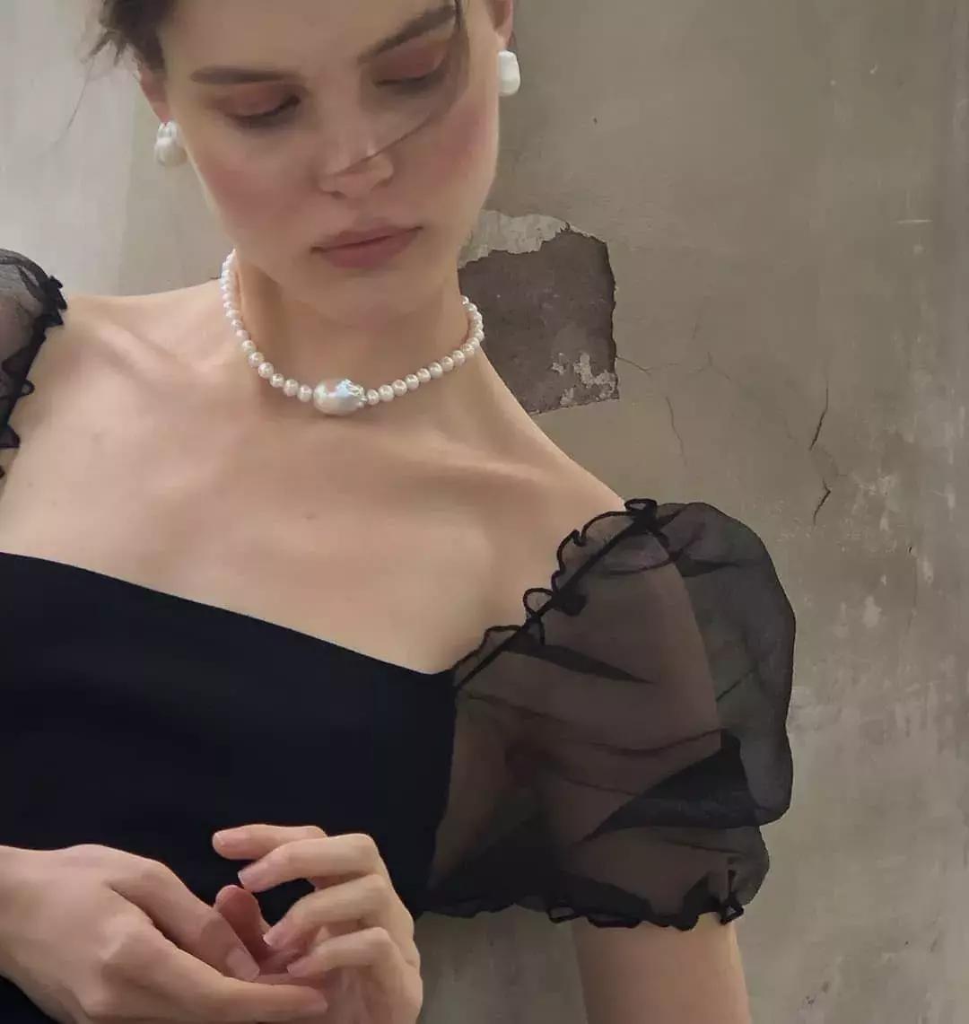 每次穿衣服感觉特别厚重,每次穿衣服的时候都觉得难受