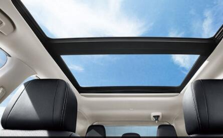 汽车天窗关不上怎么办呀,天窗卡住关不上怎么办