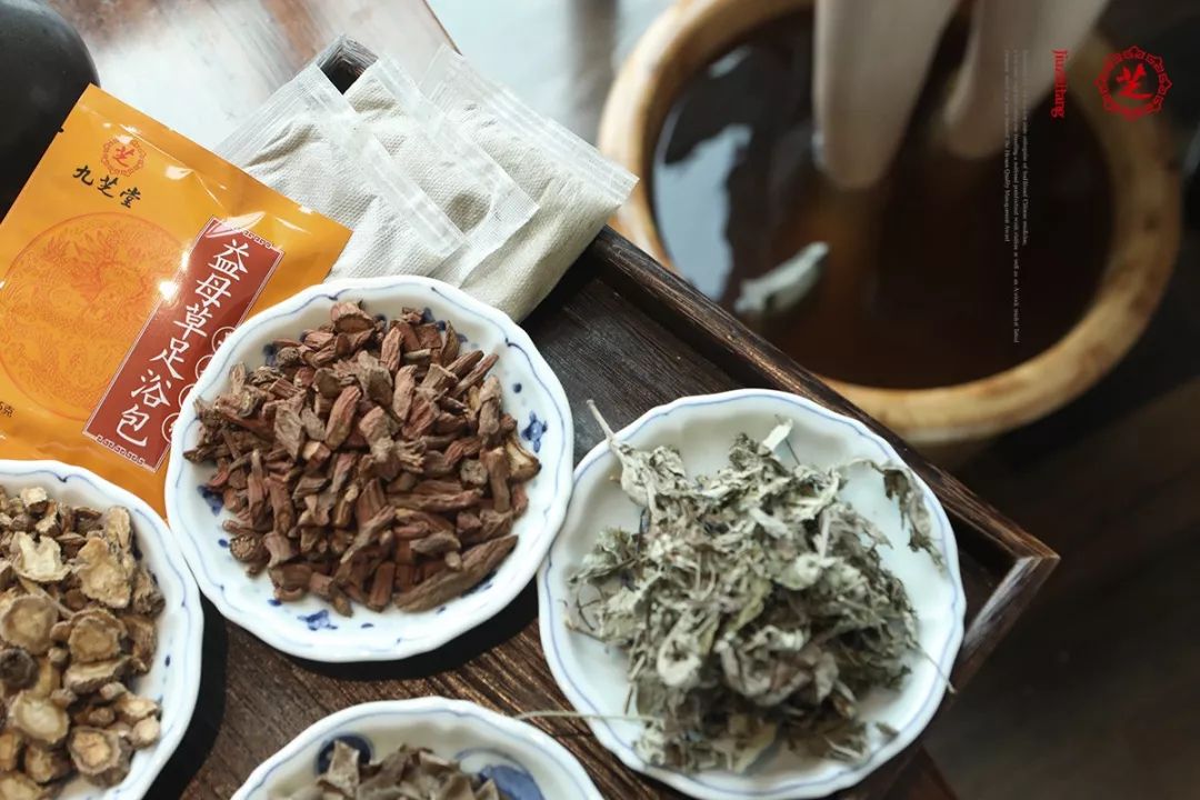 秋冬用什么泡脚对皮肤好,秋冬泡泡脚全身轻松