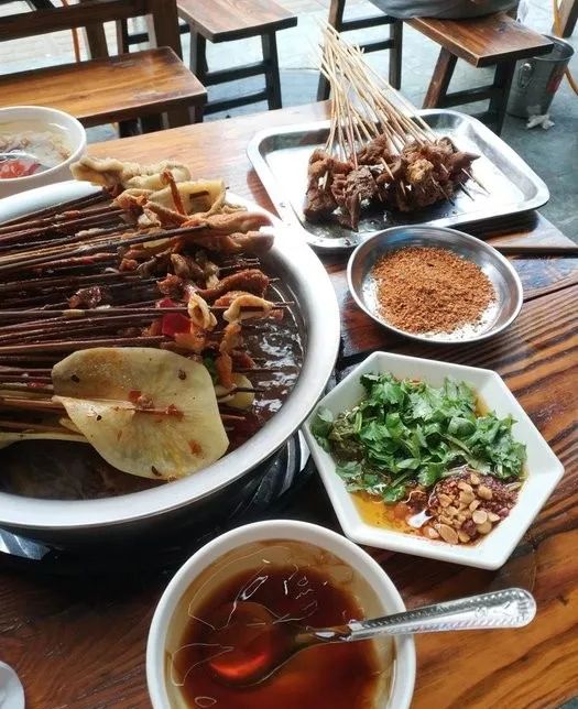 乐山嘉州长卷天街黄氏麻辣烫菜单,市中区乐山麻辣烫哪家最好吃