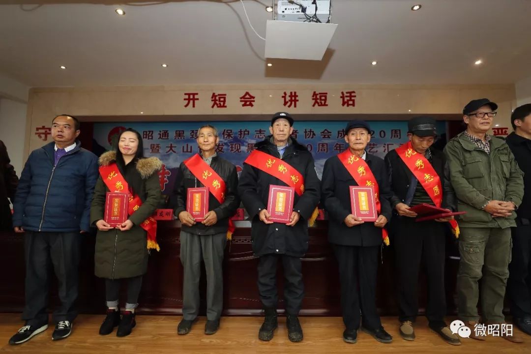 历经20载风雨，为黑颈鹤筑一个温暖的家