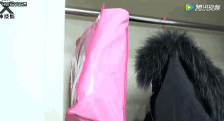 大衣不用熨烫怎么去褶皱,大衣不用洗的办法