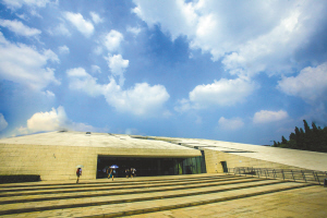 2018成都国际马拉松路线,2018成都国际马拉松冲刺视频