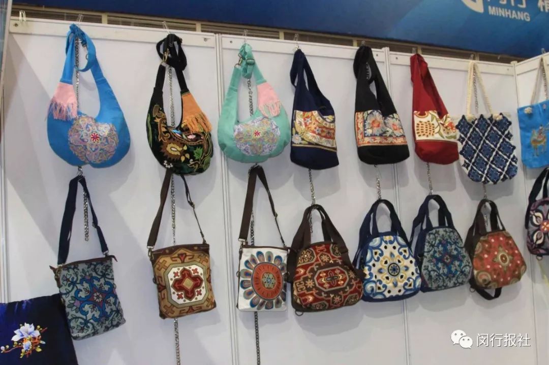 买到吃到就是爱！喀什灰枣、高原土鸡……千种特产来闵行，抓紧吧！