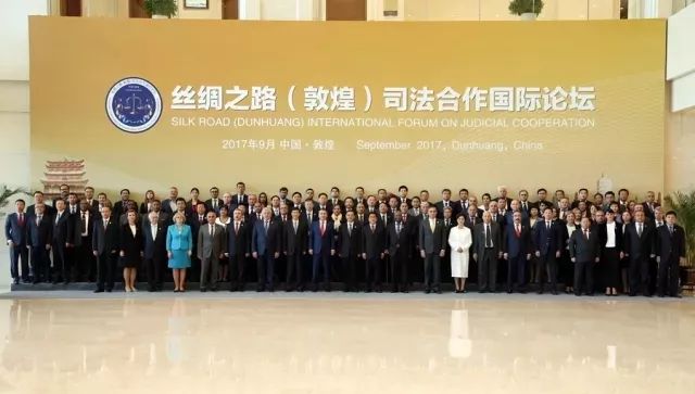 用时代旋律奏响法治强音——改革开放进程中的人民法院新闻舆论工作回顾