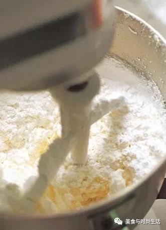 软绵绵的蛋糕香喷喷的蛋糕,酥软纯蛋糕