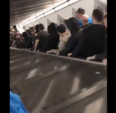 小朋友乘坐电梯关注事项,电梯临时使用关注事项