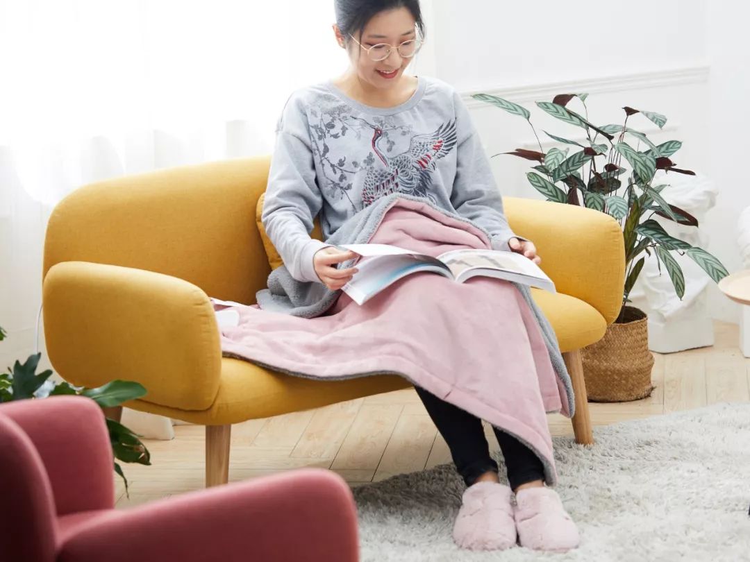 冬天盖着透气的毛毯,可以水洗的电热毛毯