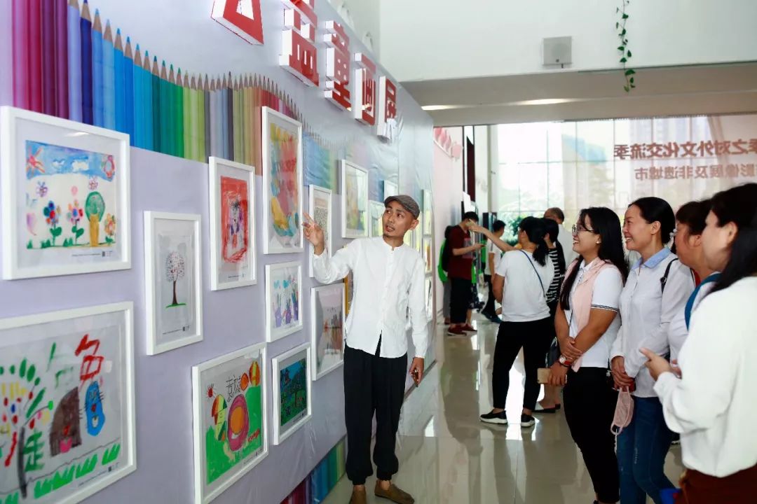 今天东莞的“1元购画”公益活动，你参与了吗？动动手指让爱传出去