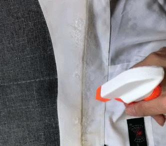 如何清洗衣领上的顽固黄渍,娃的衣领污渍怎么才能洗干净