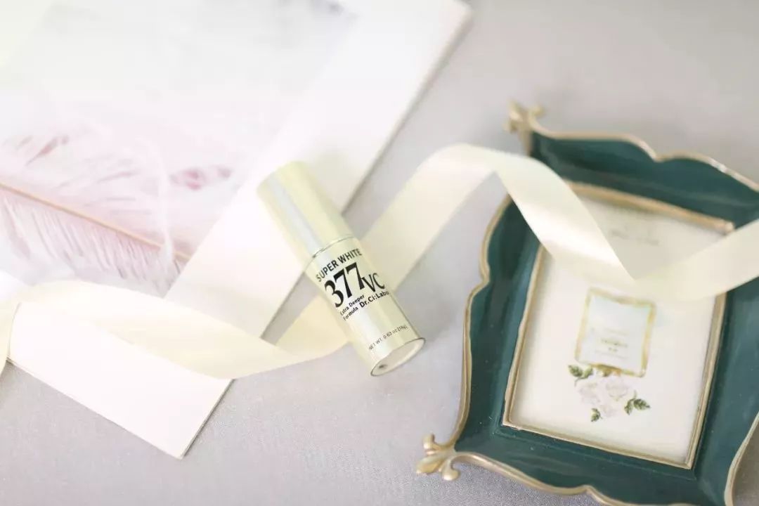 护肤解密如何将光变成美肤利器,护肤真的有所谓的手法吗