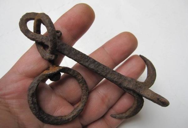 古代各种暗器燕子镖 (历史上六大致命暗器)