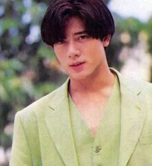 广电报纪念改革开放40周年系列策划（三）——生活变迁：护肤品洗发膏，浓淡相宜的美