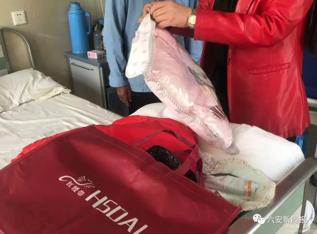 儿科医生刷爆朋友圈,发宝宝还在医院的朋友圈