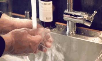 什么妙招让高跟鞋穿多久都不累,高跟鞋擦点油