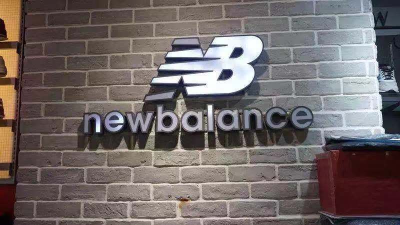 官司缠身，山寨不停，这个“N字鞋鼻祖”又回来了！