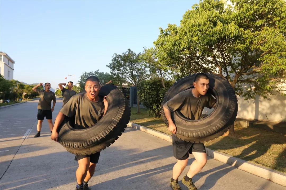 入伍仨月减肥70斤,入伍45天瘦30斤