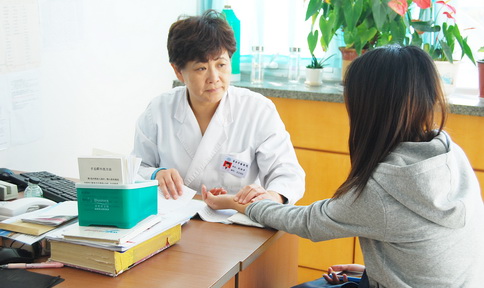 一心为患者着想，她做到了──记牟平区中医医院皮肤科主任、主任医师刘桂华