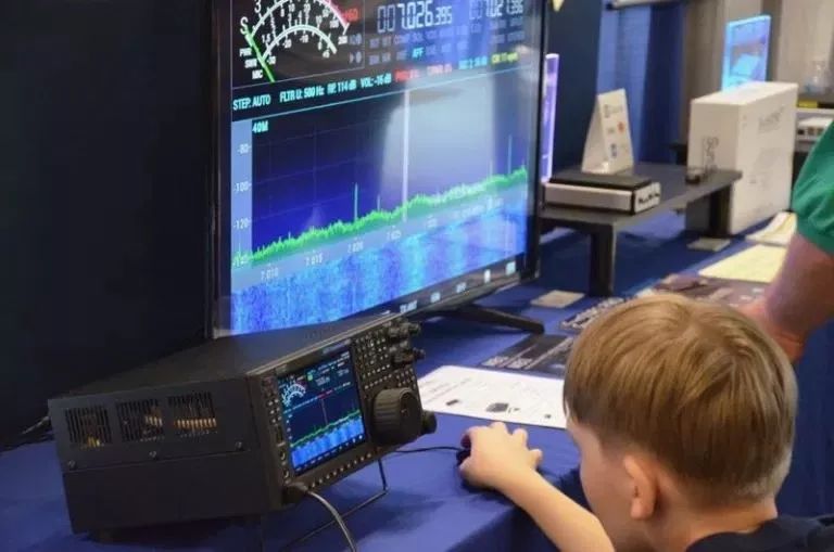 火腿短波收音机,火腿电台短波发射天线