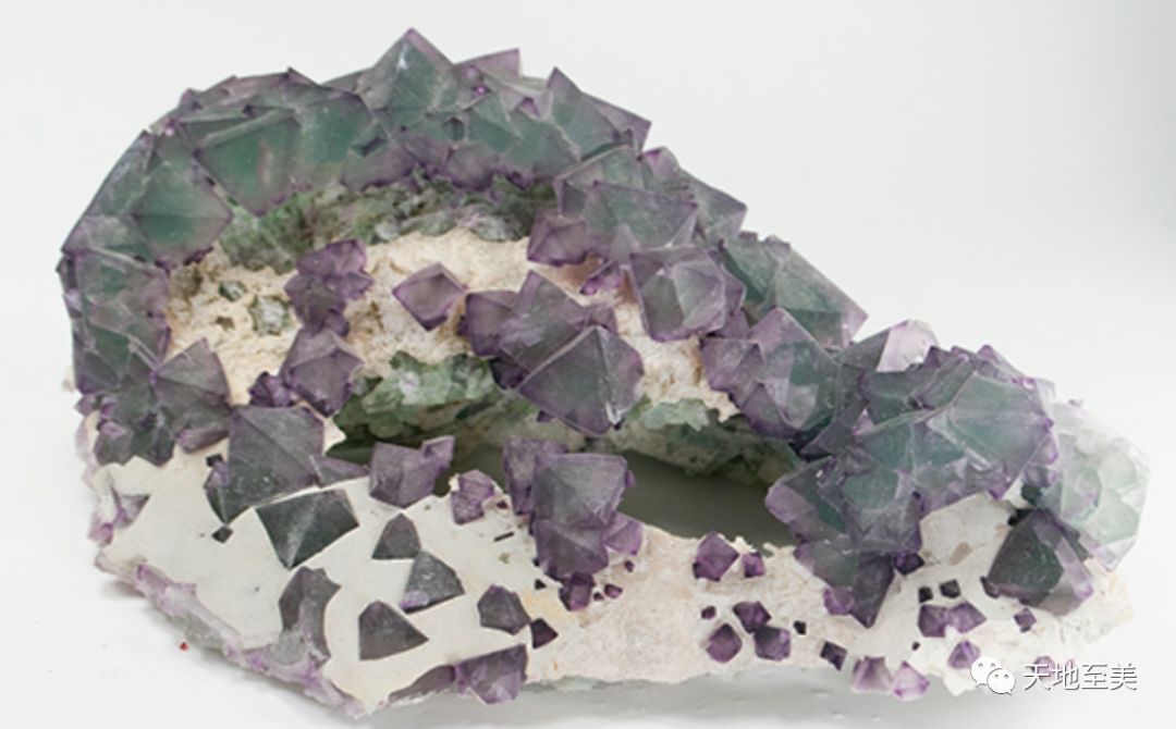 江西宁都萤石矿,江西发现最大萤石矿