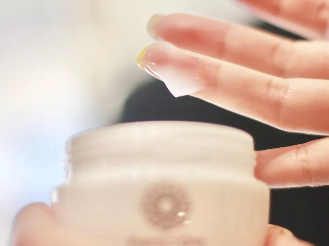 热卖500瓶的面霜专治断崖式变老,超级温和的修护面霜