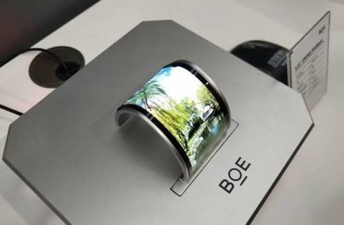 三星欲将折叠屏手机推向主流销量,三星折叠屏手机现在怎么样了