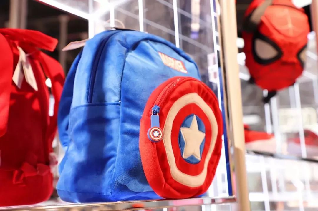 哇！昆明开了家1100平米超大的儿童钻石旗舰店？！本周末还有大优惠！