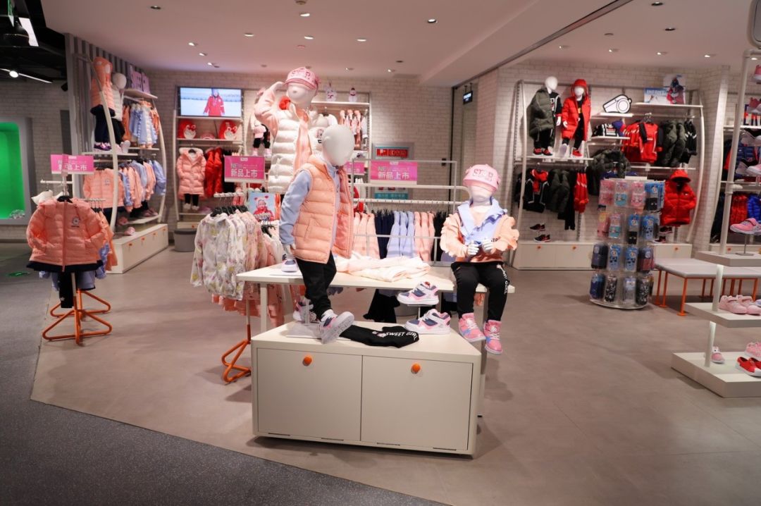 哇！昆明开了家1100平米超大的儿童钻石旗舰店？！本周末还有大优惠！