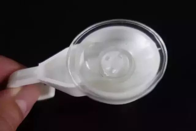 挂钩挂门框上老是掉下来怎么办,家里的挂钩很难摘掉怎么办