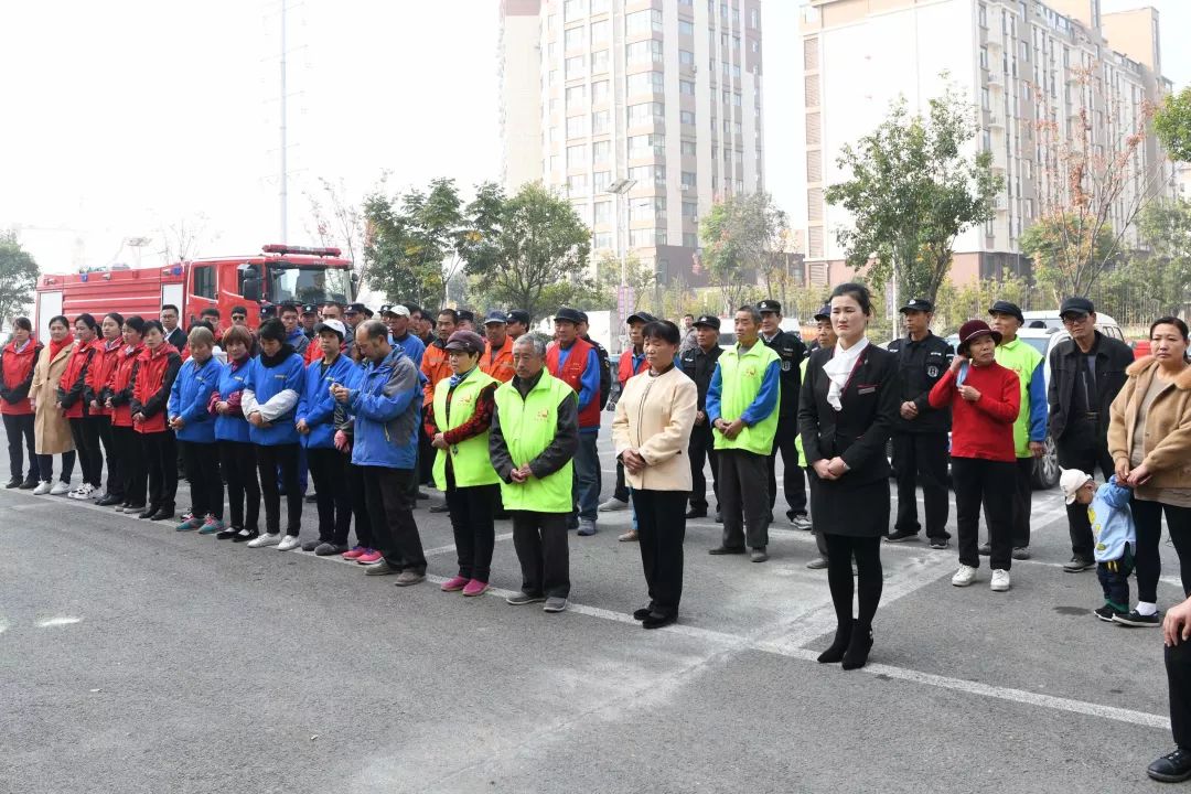 鐣呰瀹夊叏璺垢绂忓灏忓悍,鐣呰瀹夊叏璺垢绂忓灏忓悍娲诲姩