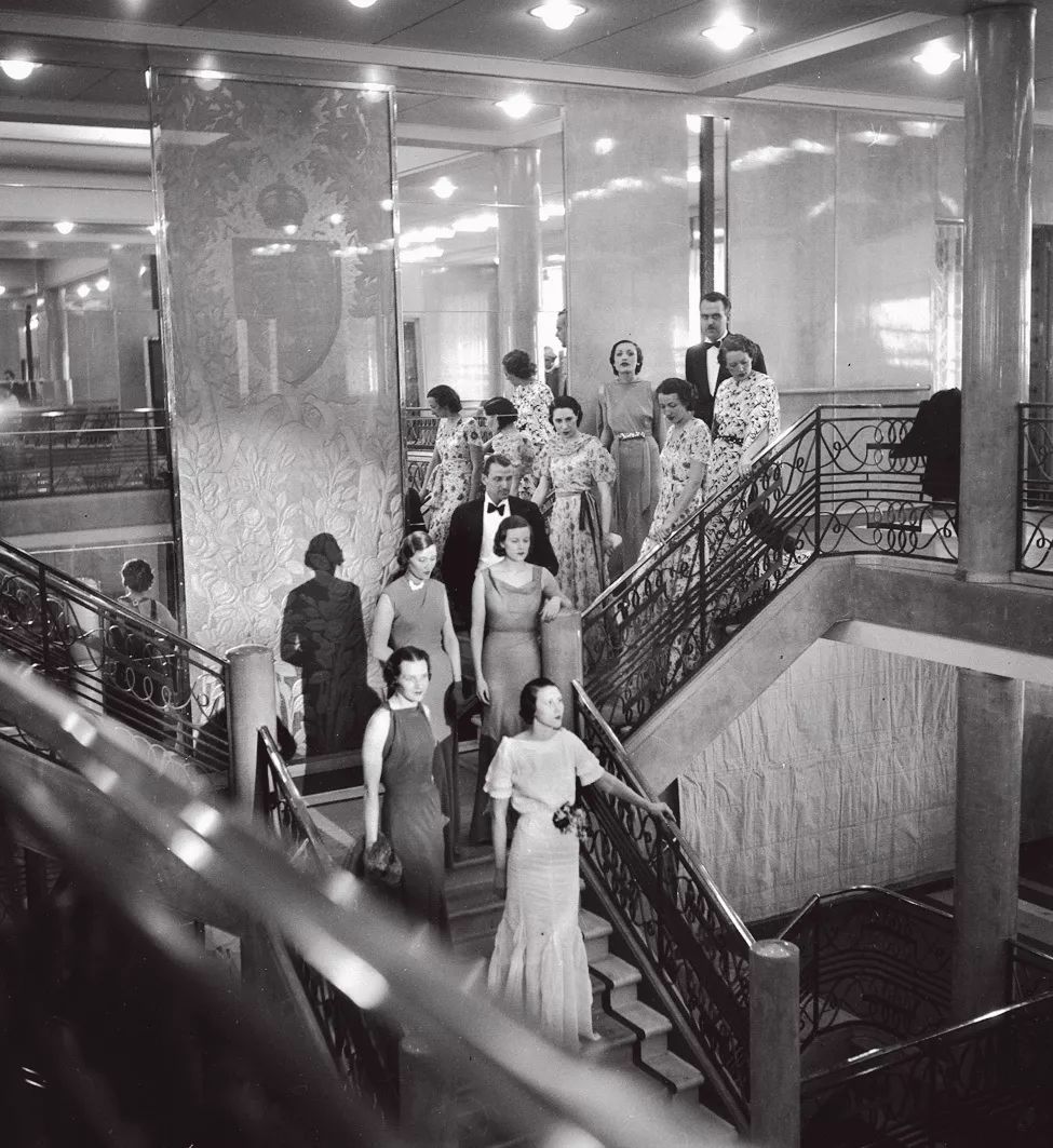 人类如何将旅行史藏在一只箱子中？