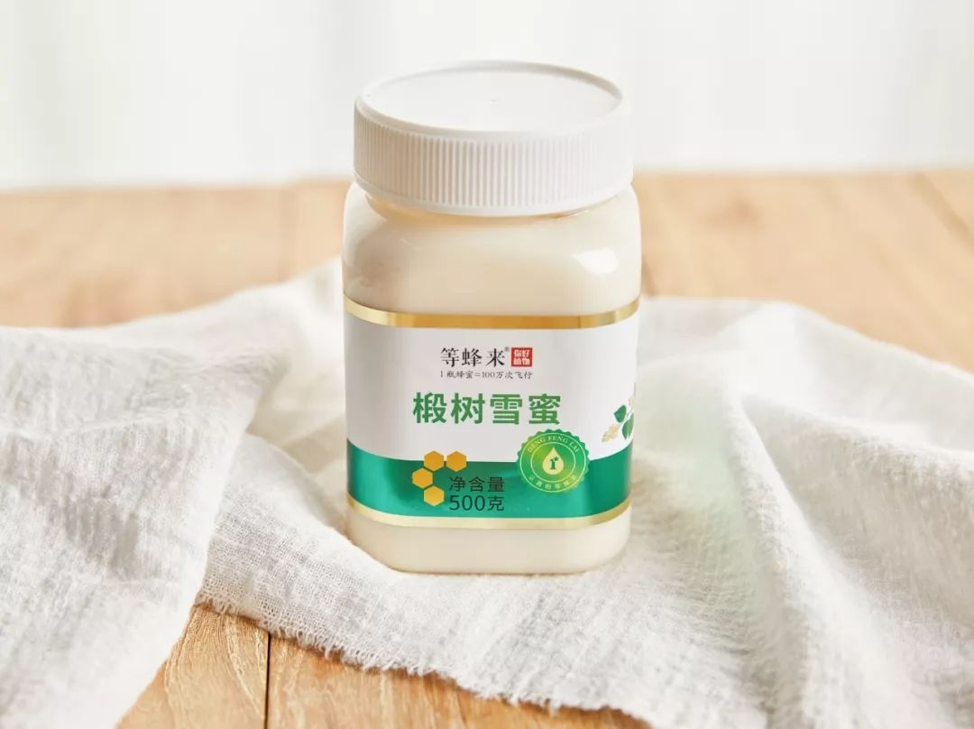 源自长白山天然保护区椴树雪蜜,采自长白山原始森林的蜂蜜