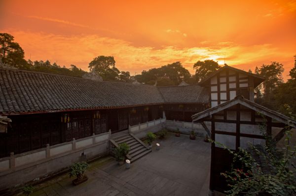 万里长江第一城宜宾市,宜宾万里长江第一城